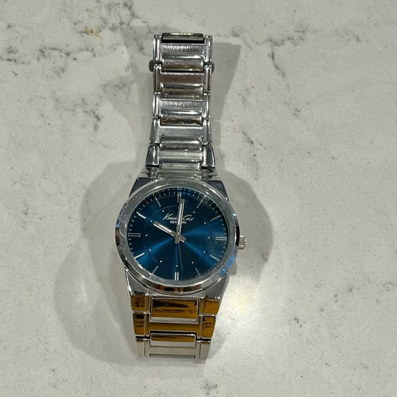 Men’s Kenneth Cole watch - Picture 3 of 5